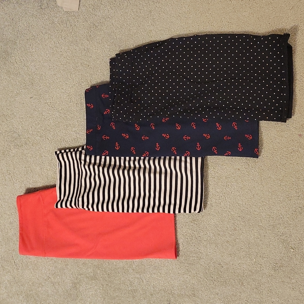 Lot of four knit skirts